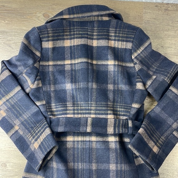 H&M Women’s Navy Blue and Tan Plaid Long Belted Two Button Jacket, size 0 - Picture 10 of 13
